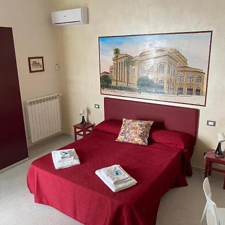 Palermo City Room Apartman